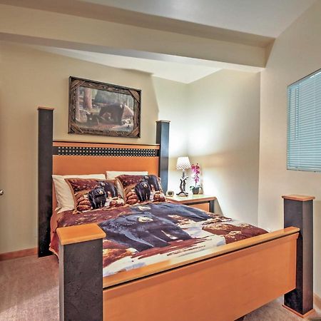 Unique Gatlinburg Cabin Decks, Hot Tub, Fire Pit Exterior foto